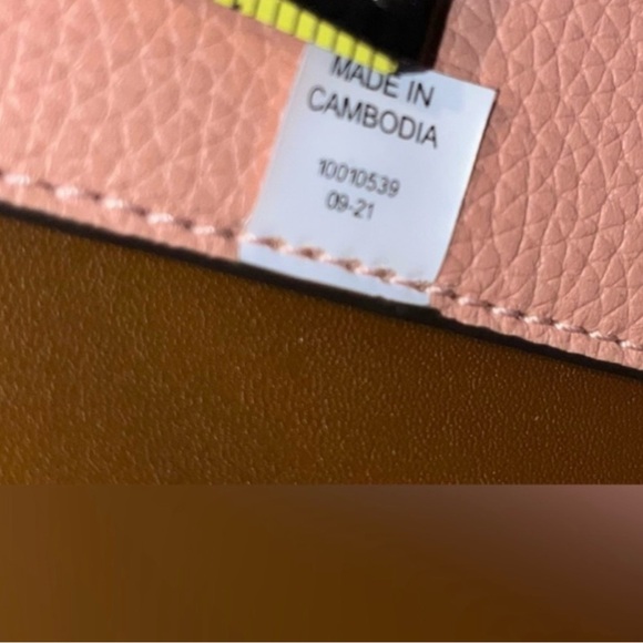 Tory Burch NWOT Blake Leather Tote and Wristlet -Color Pink Moon - Picture 7 of 7